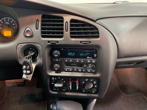 Used 2001 Chevrolet Monte Carlo SS w/ High Sport Appearance Pkg FWD image 80