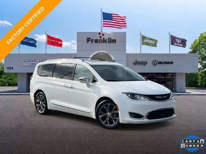 Certified 2020 Chrysler Pacifica Limited w/ Tire & Wheel Group
