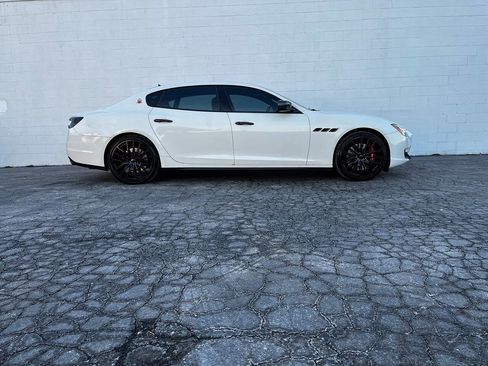 Used 2014 Maserati Quattroporte GTS image 45