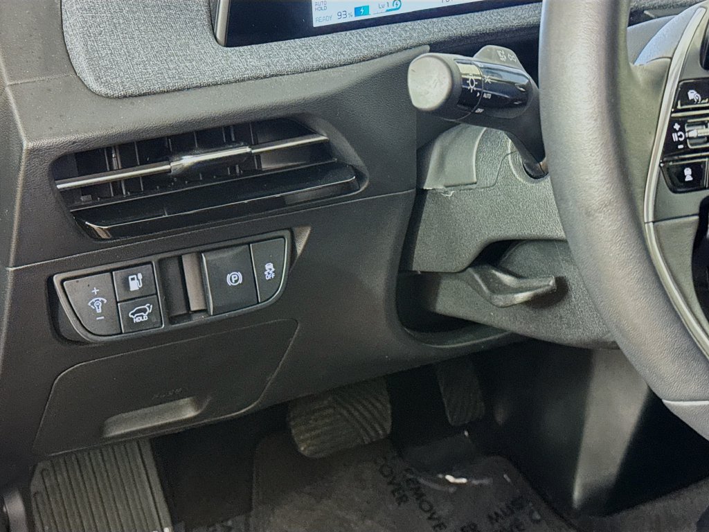 Used 2024 Kia EV6 Wind RWD image 12