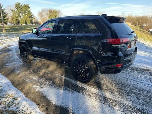 Used 2021 Jeep Grand Cherokee Laredo X image 7
