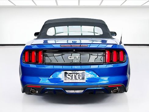 Used 2017 Ford Mustang GT Premium w/ Equipment Group 401A RWD image 5