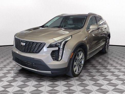 Certified 2023 Cadillac XT4 Premium Luxury w/ Driver Assist Package FWD image 3