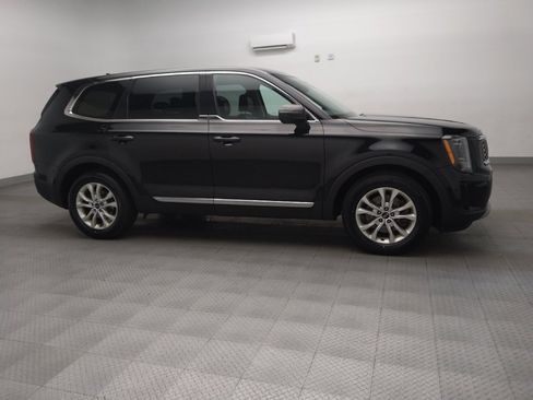 Used 2020 Kia Telluride LX image 11