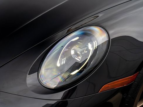 Certified 2025 Porsche 911 Carrera image 30