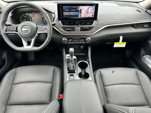 New 2025 Nissan Altima 2.5 SL image 17