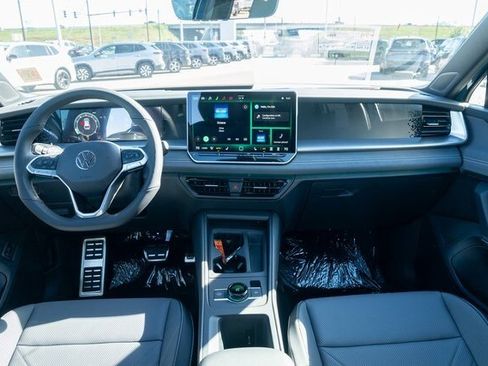 New 2026 Volkswagen Tiguan SE R-Line image 29