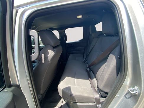 Used 2025 Toyota Tacoma SR5 AWD/4WD image 13