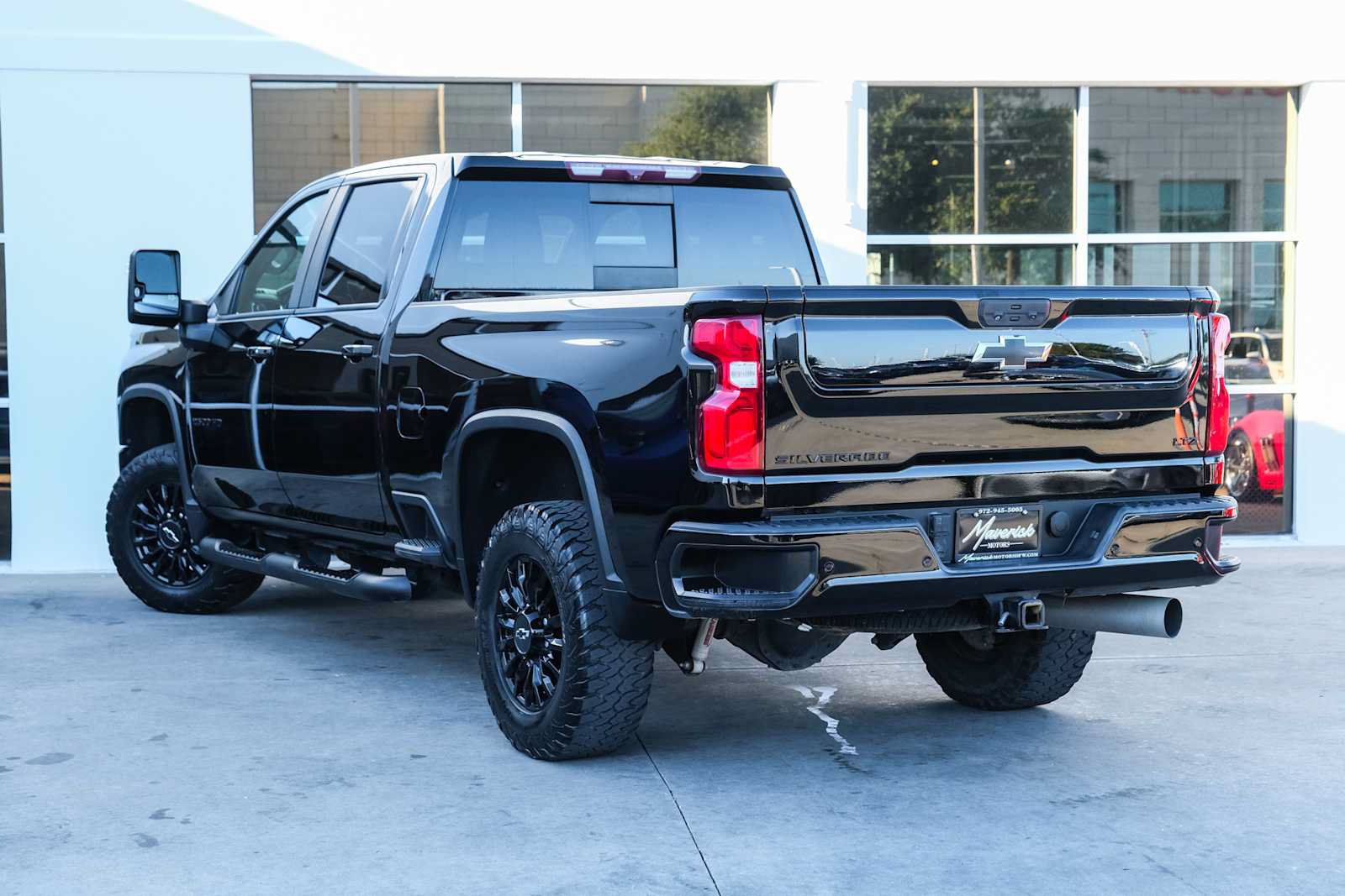 Used 2022 Chevrolet Silverado 2500 LTZ w/ LTZ Plus Package AWD/4WD image 17