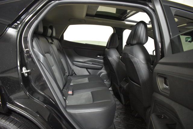 Certified 2024 Nissan Ariya AWD image 39