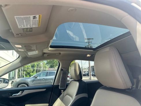 Used 2020 Ford Escape SEL AWD/4WD image 16