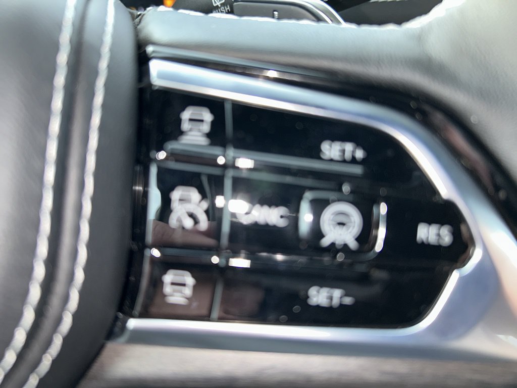 New 2024 Jeep Grand Cherokee Overland w/ Advanced Protech Group III AWD/4WD image 18