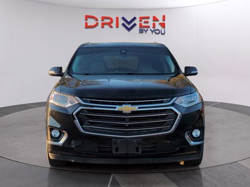 Used 2018 Chevrolet Traverse Premier w/ Driver Confidence II Package image 8