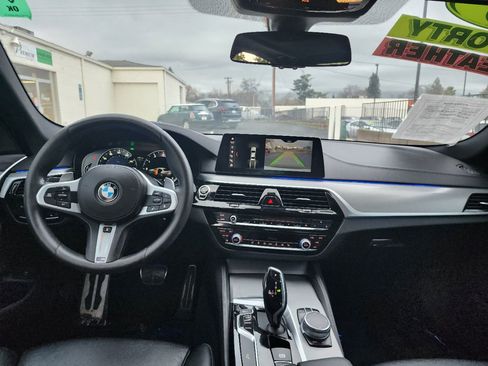 Used 2018 BMW 530i image 24