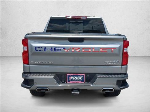 Used 2025 Chevrolet Silverado 1500 High Country AWD/4WD image 7