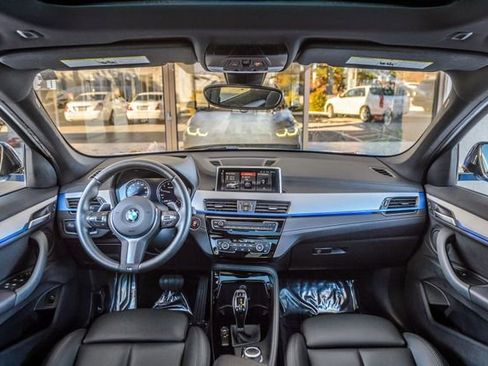 Used 2021 BMW X1 sDrive28i w/ M Sport Package image 3