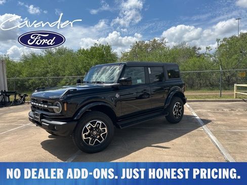 New 2026 Ford Bronco Outer Banks AWD/4WD image 8