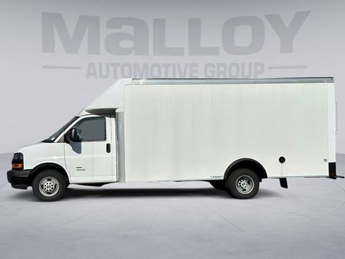 New 2023 Chevrolet Express 4500 w/ Power Convenience Package RWD image 5