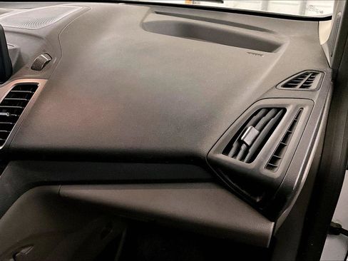 Used 2022 Ford Transit Connect XL image 15