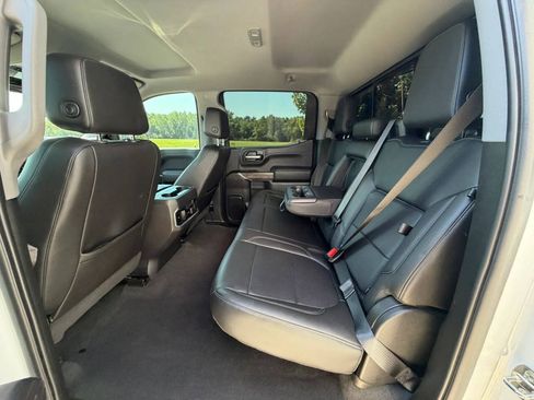 Used 2020 Chevrolet Silverado 1500 LTZ AWD/4WD image 22