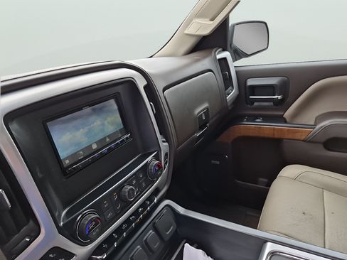 Used 2018 GMC Sierra 1500 SLT AWD/4WD image 31