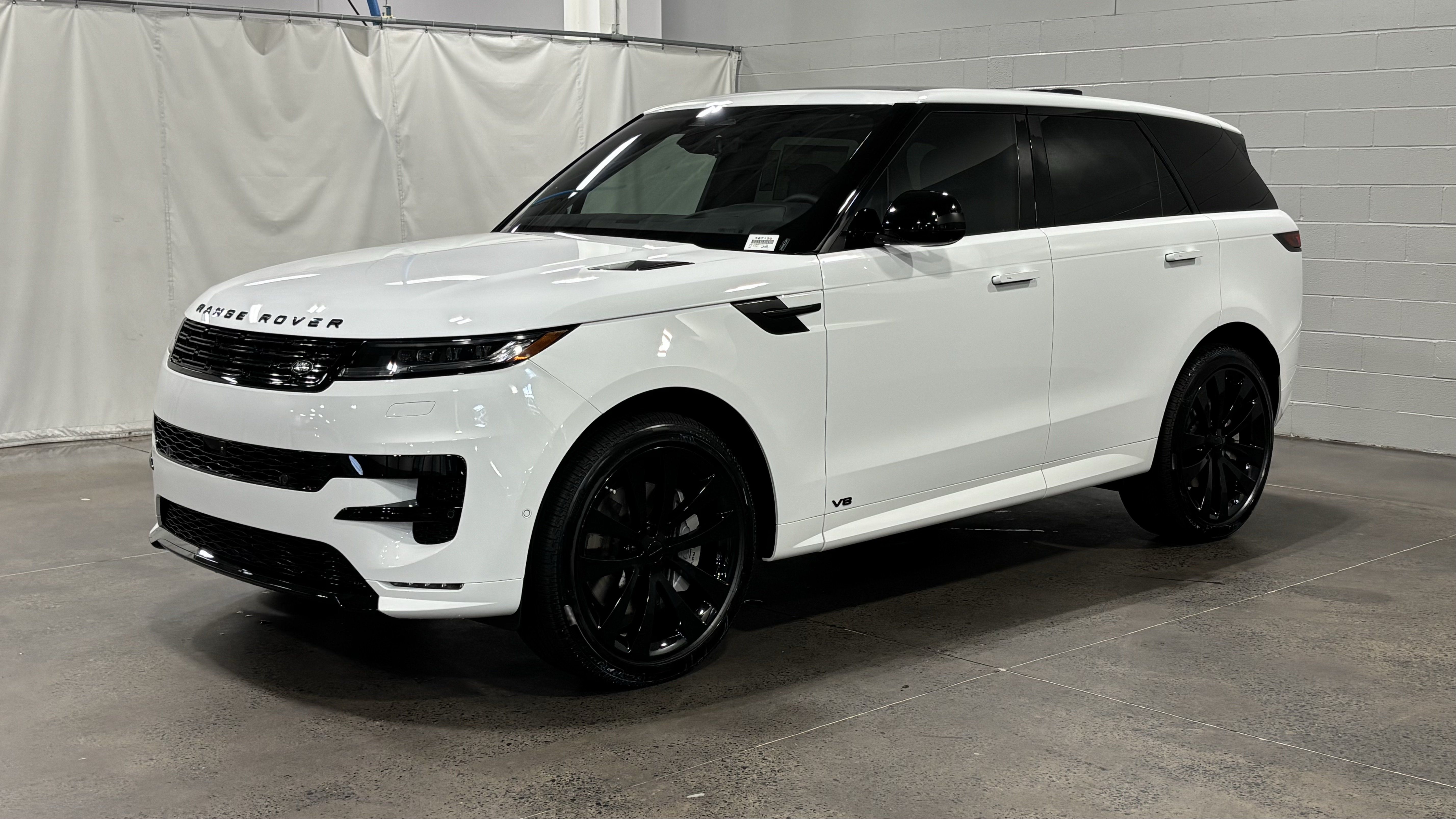 New 2026 Land Rover Range Rover Sport Dynamic SE AWD/4WD image 1