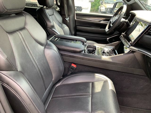 Certified 2023 Jeep Wagoneer 4WD image 11