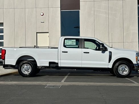 New 2026 Ford F250 XL w/ XL Chrome Package RWD image 2