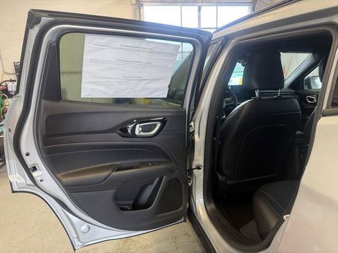 New 2026 Jeep Compass Latitude image 35