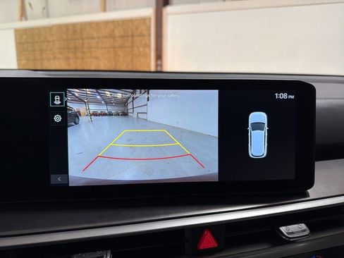 Used 2024 Kia Sorento S image 18