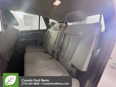 Used 2012 Hyundai Santa Fe GLS image 22