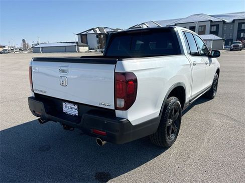 Used 2023 Honda Ridgeline Black Edition image 13