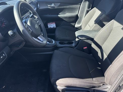 Used 2019 Kia Forte LXS image 8