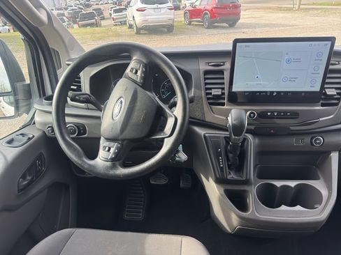 Used 2022 Ford Transit 350 XLT image 12
