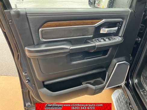 Used 2023 RAM 2500 Laramie AWD/4WD image 11