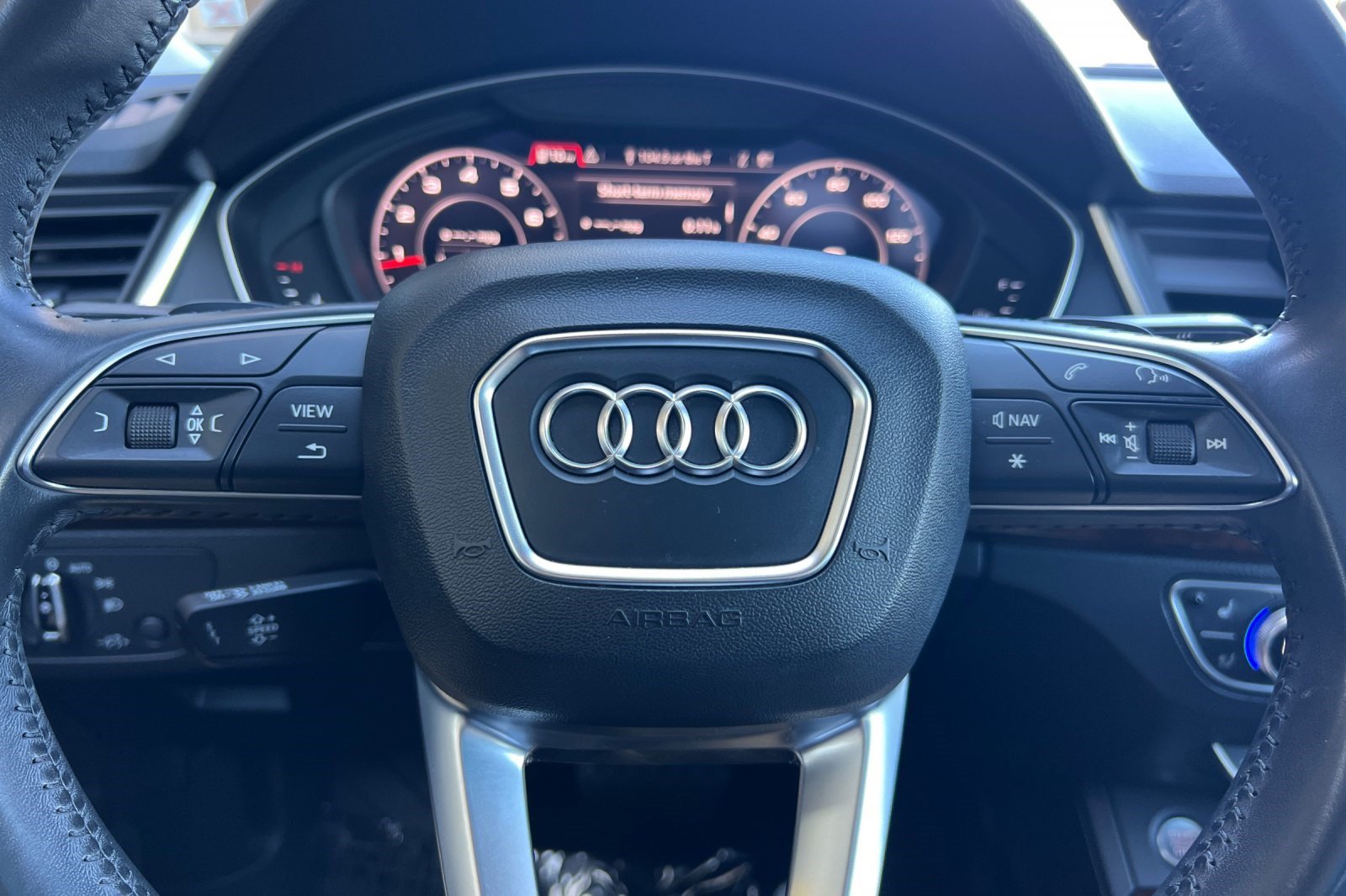 Used 2018 Audi Q5 2.0T Premium Plus w/ Premium Plus Package AWD/4WD image 10