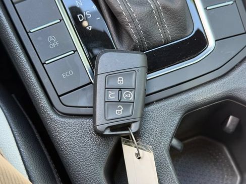 Used 2021 Volkswagen Jetta R-Line w/ R-Line Cold Weather Package FWD image 14