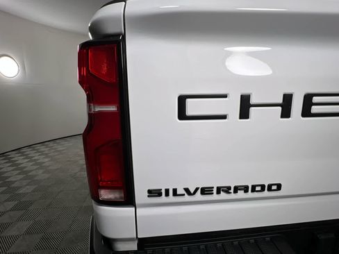 Used 2024 Chevrolet Silverado 3500 LT w/ Z71 Sport Edition AWD/4WD image 11