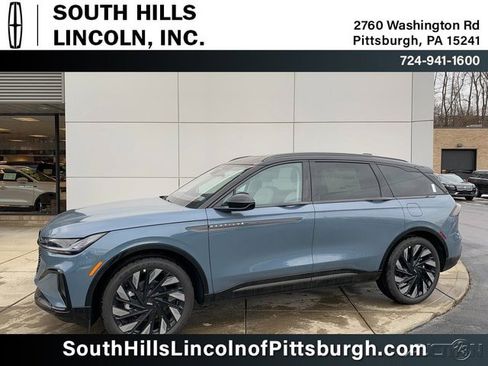 New 2026 Lincoln Nautilus Reserve w/ Jet Appearance Package image 8