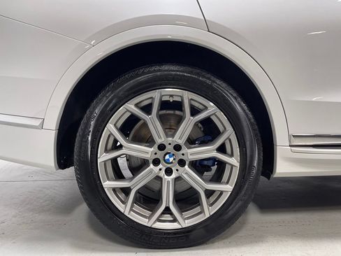 Used 2021 BMW X7 xDrive40i w/ Cold Weather Package AWD/4WD image 15