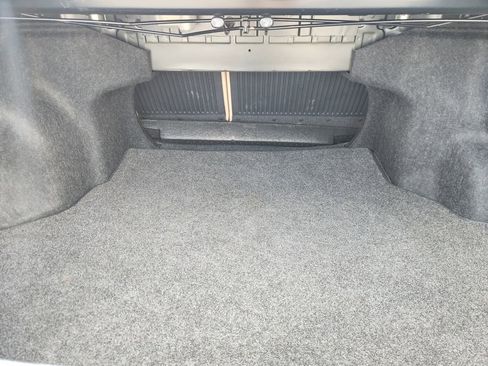 Used 2015 Toyota Camry LE FWD image 23