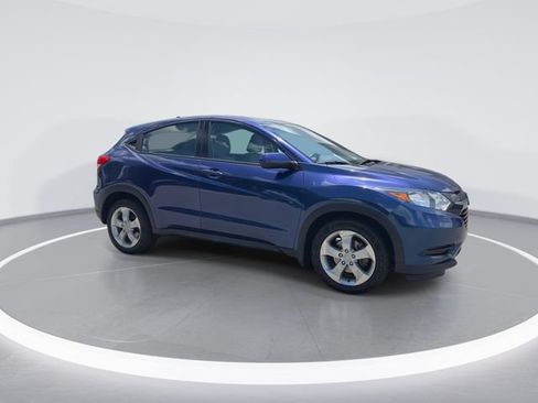 Used 2016 Honda HR-V LX image 9