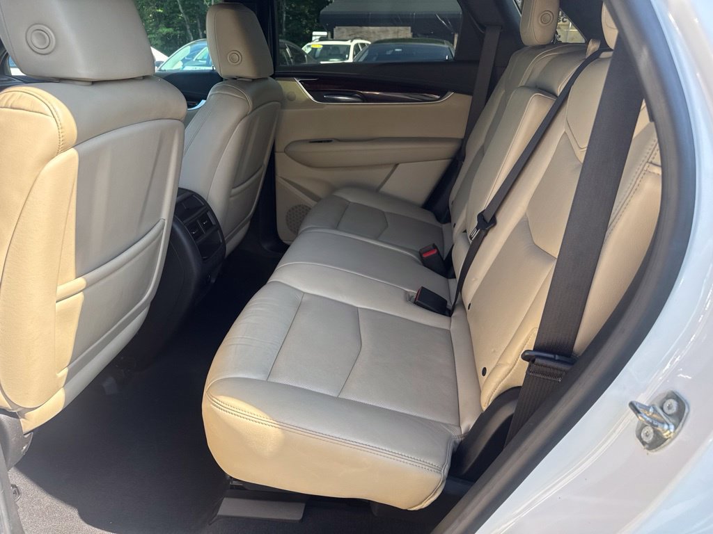 Used 2017 Cadillac XT5 Luxury AWD/4WD image 37