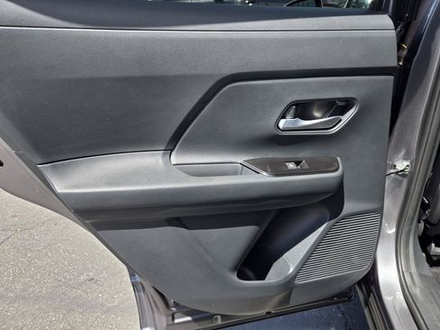 Used 2026 Nissan Kicks SV FWD image 24