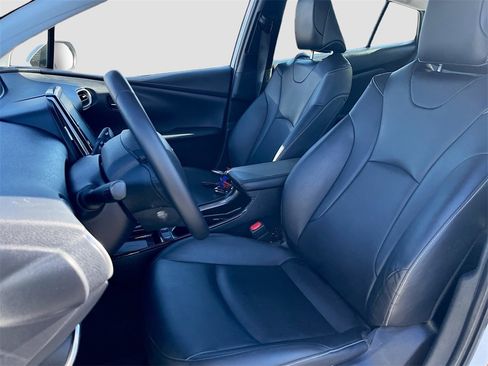 Used 2022 Toyota Prius Prime XLE image 20