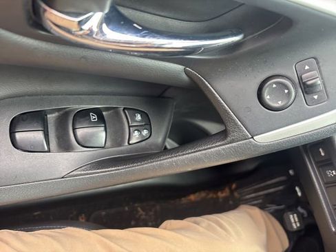 Used 2017 Nissan Altima 2.5 SR w/ Midnight Edition Package FWD image 8
