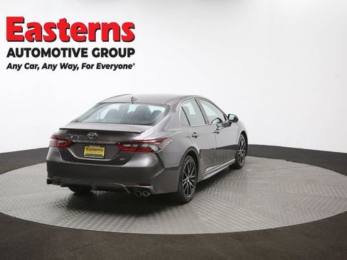 Used 2022 Toyota Camry SE image 39