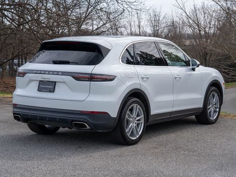 Certified 2023 Porsche Cayenne image 7