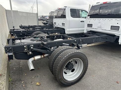 New 2024 Ford F550 4x4 SuperCab Super Duty image 4