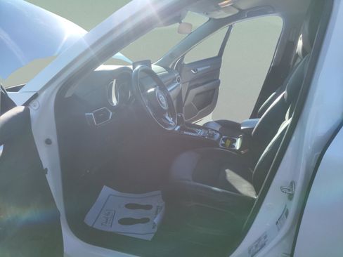 Used 2021 MAZDA CX-5 Touring image 14